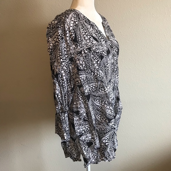 CJ Banks NWOT Blouse - Picture 3 of 4